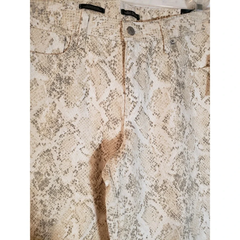 Women's Wild Fable Snakeskin Print Rigid Low Rise Baggy Jeans Size 14R - Picture 3 of 5